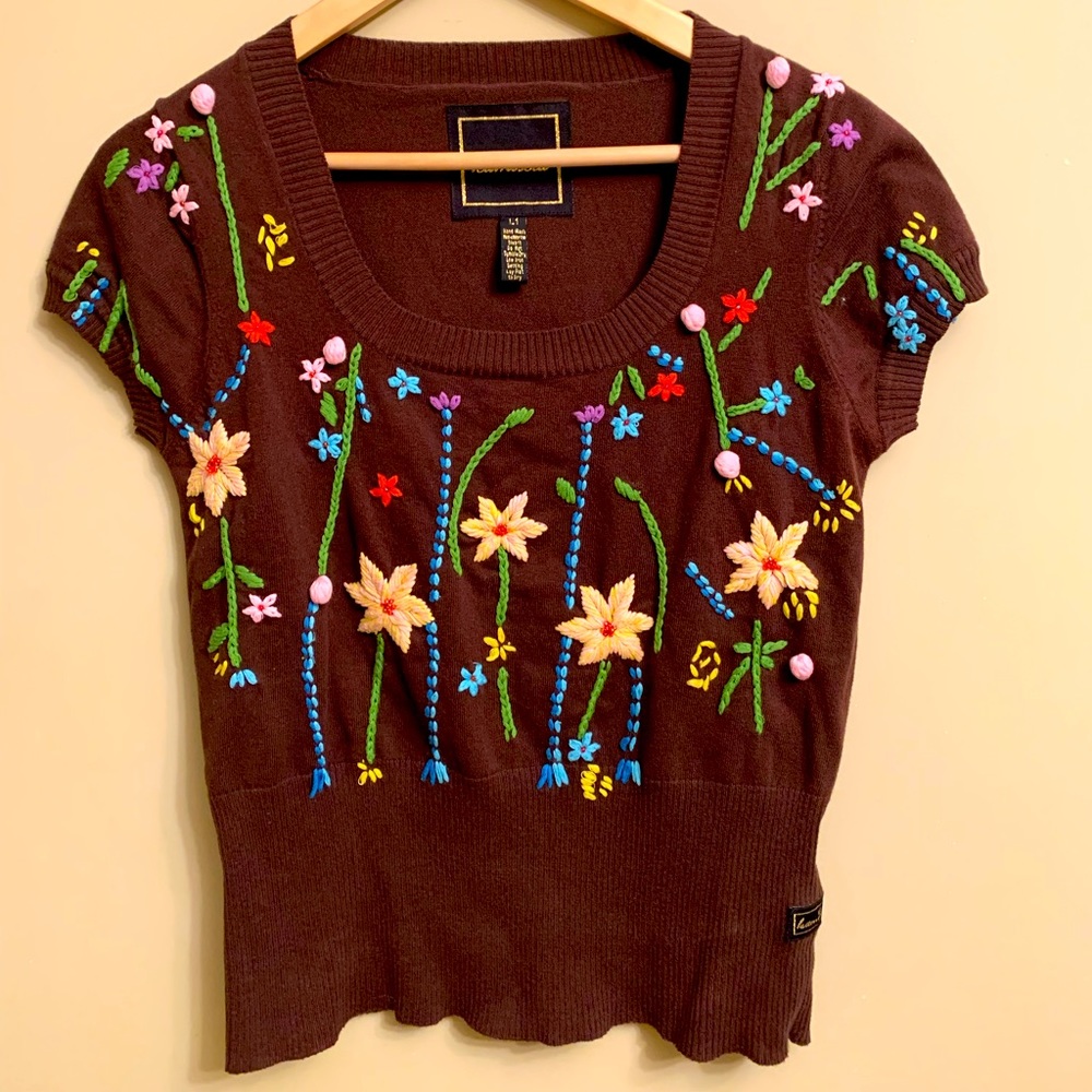 Pretty Embroidered sweater top